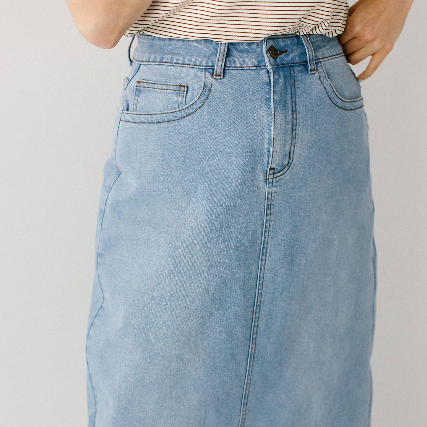 Renee - Midi A-Line Stretch Denim Skirt Light Wash