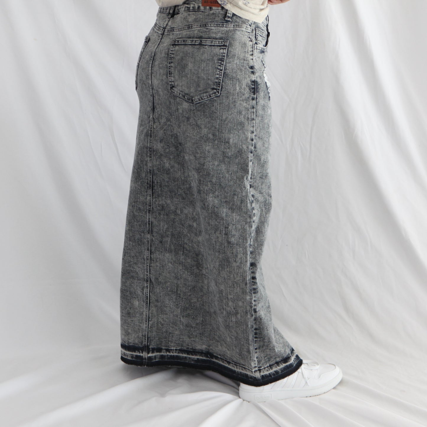 The Lauren - Distressed Black Denim