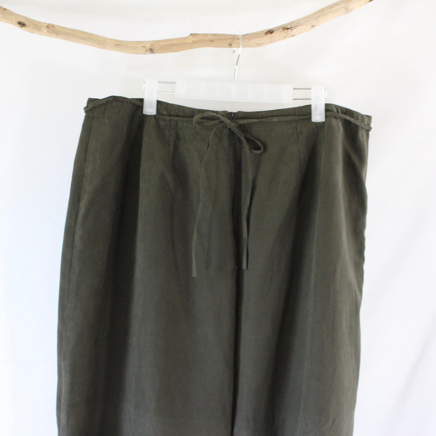 Preloved Size XL Soft Green Maxi Skirt