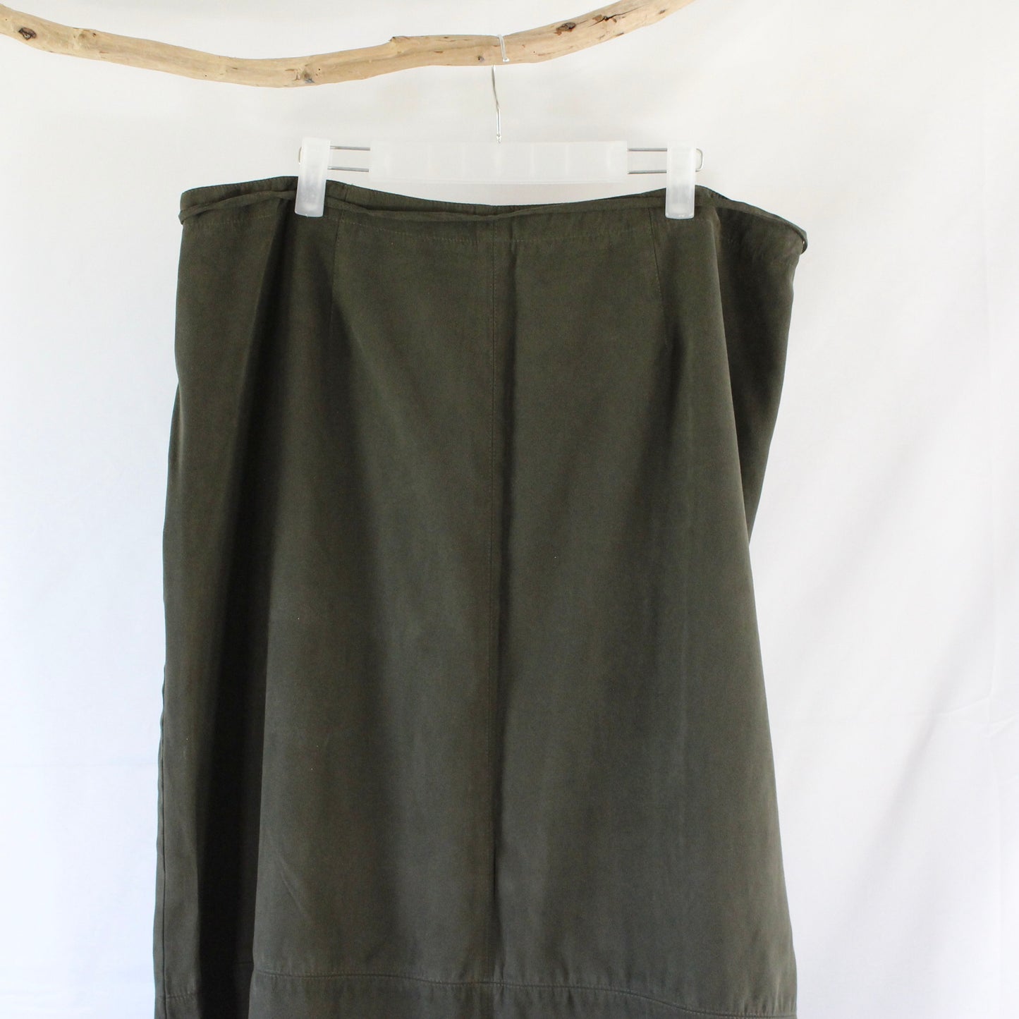 Preloved Size XL Soft Green Maxi Skirt