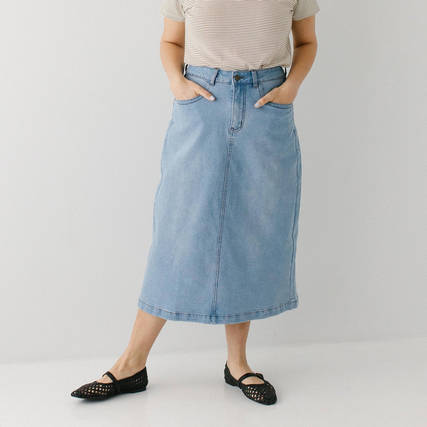 Renee - Midi A-Line Stretch Denim Skirt Light Wash